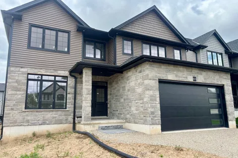 100 GRAYDON Drive, ON N0J 1N0