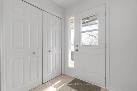 5533 Doctor Leach Drive, ON K4M 1L6