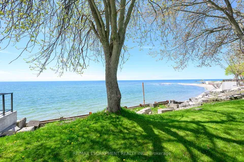 13 Horseshoe Bay Road, ON N1A 2W8