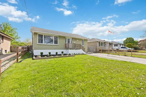 993 Wellington Street, ON N7S 1E2