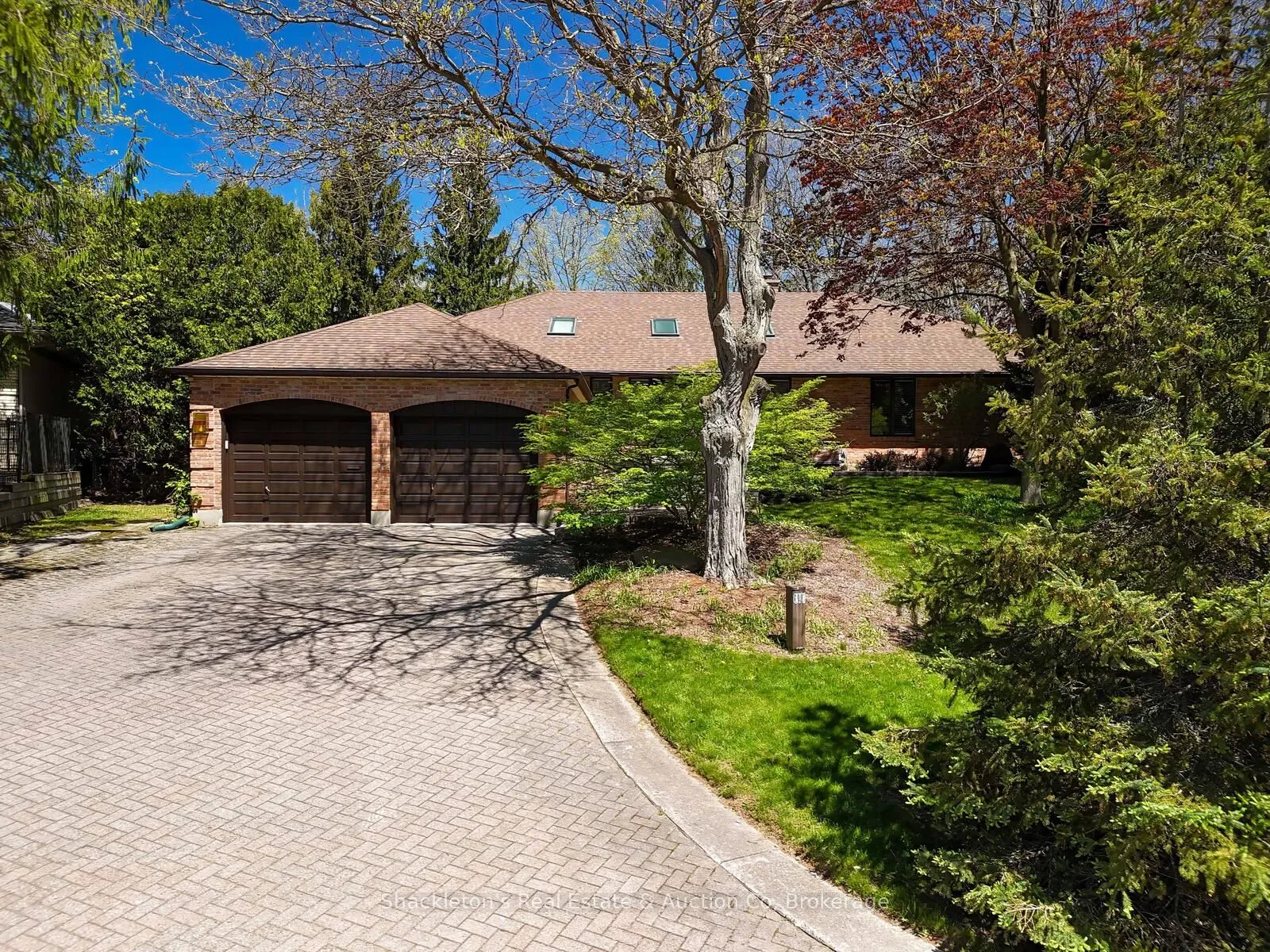 258 Windermere Court, ON N6G 4L4