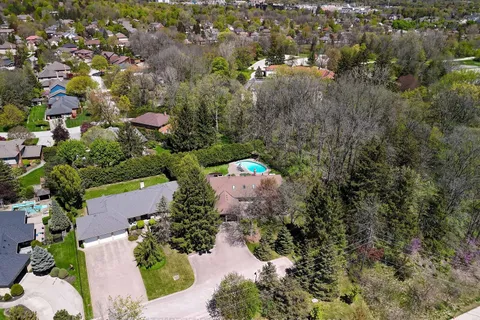 258 Windermere Court, ON N6G 4L4