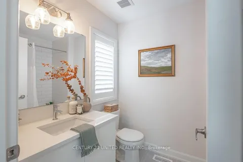 531 Clayton Avenue, ON K9K 0G3