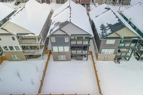 531 Clayton Avenue, ON K9K 0G3