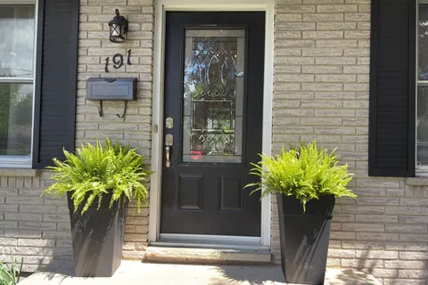 191 Caverly Road, ON N5H 3C4