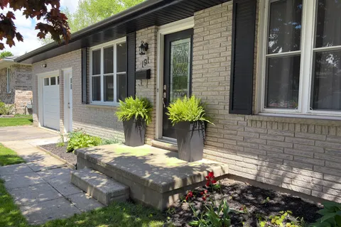 191 Caverly Road, ON N5H 3C4