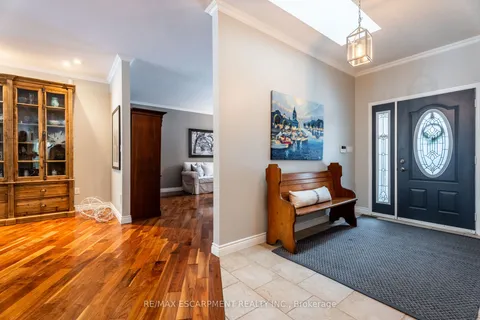 715 Robson Road, ON L8B 1H2