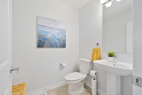 703 Doneraile Walk, Barrhaven, ON K2J 7B9