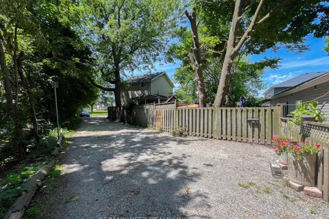4351 Burch Place, ON L2E 3R5