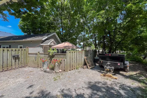 4351 Burch Place, ON L2E 3R5
