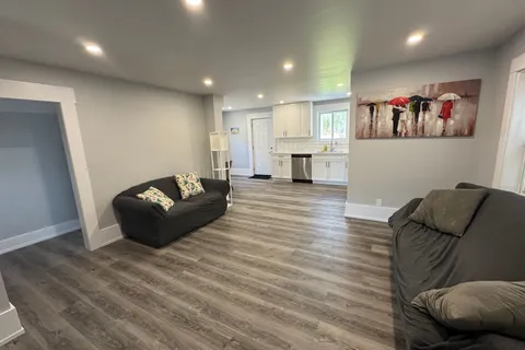 5840 Glenholme Avenue, Niagara Falls, ON L2G 4Y5