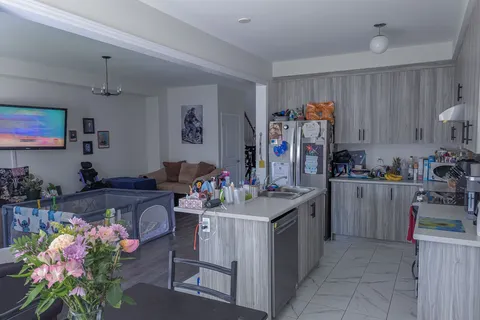 136 Tumblewood Place, ON L3B 0J3