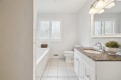 169 LAKEWOOD Drive, ON N0H 2P0