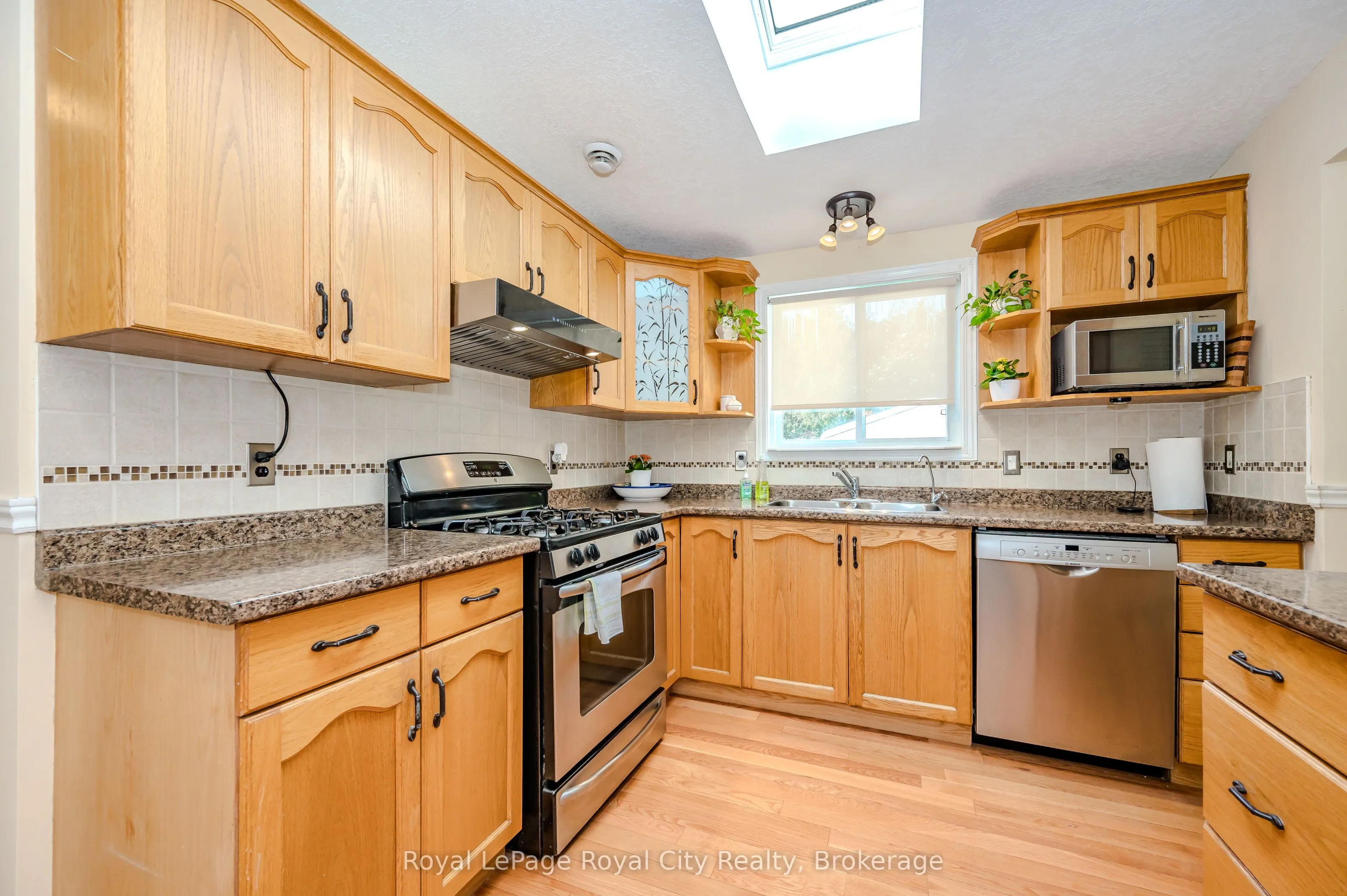 11 Spruce Avenue, ON N1H 6H9