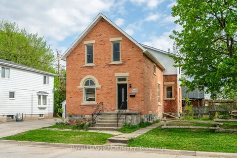 463 12th Street, ON N4N 1W1