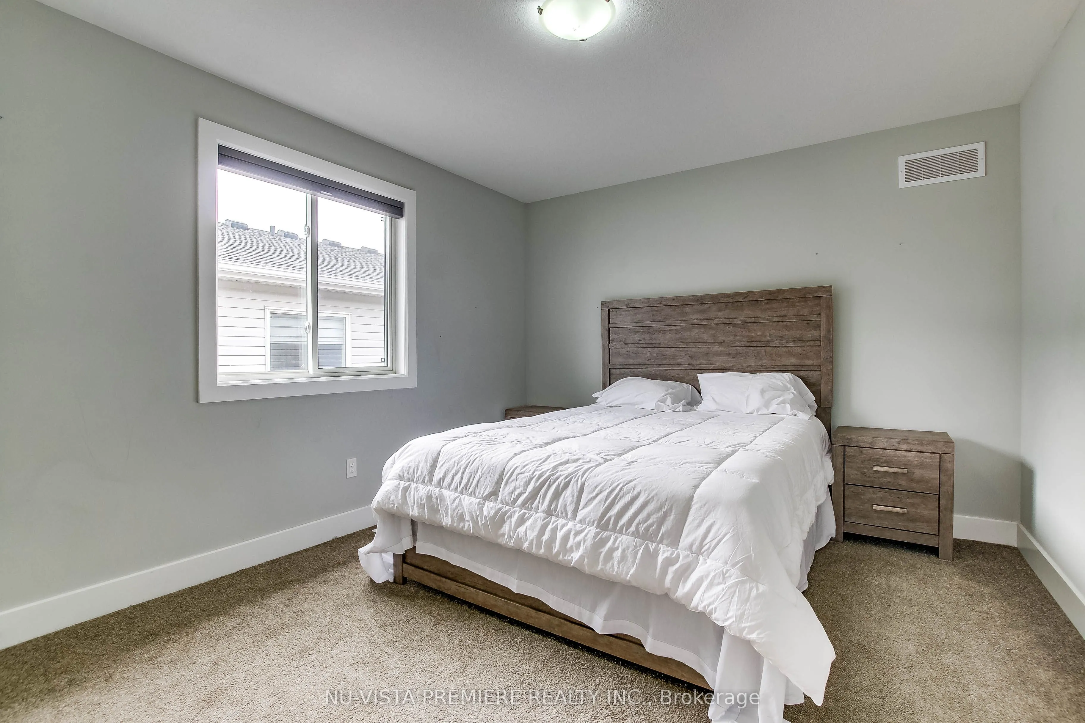 2229 WATEROAK Drive, ON N6G 0R1