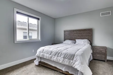 2229 WATEROAK Drive, ON N6G 0R1