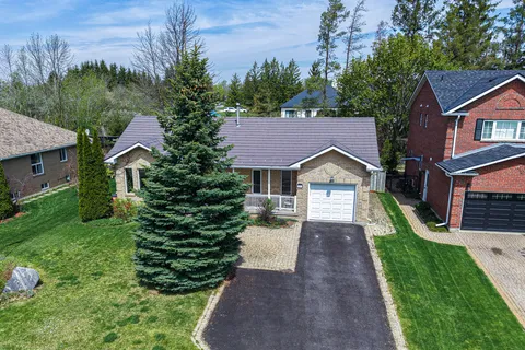 26 Kirkconnell Road, Kawartha Lakes, ON K9V 6E7