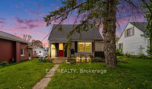 11 Mckenzie Avenue, ON K7A 3G4