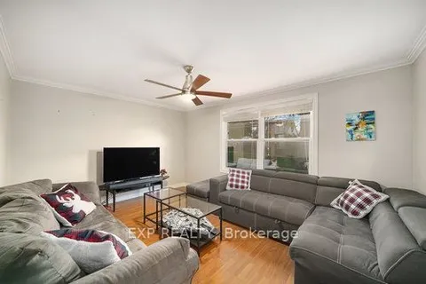 11 Mckenzie Avenue, ON K7A 3G4