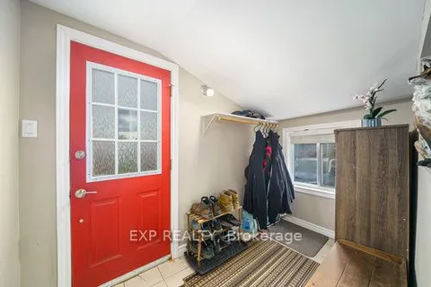 11 Mckenzie Avenue, ON K7A 3G4