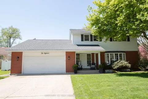 218 Riverview Drive, ON N7G 2G3