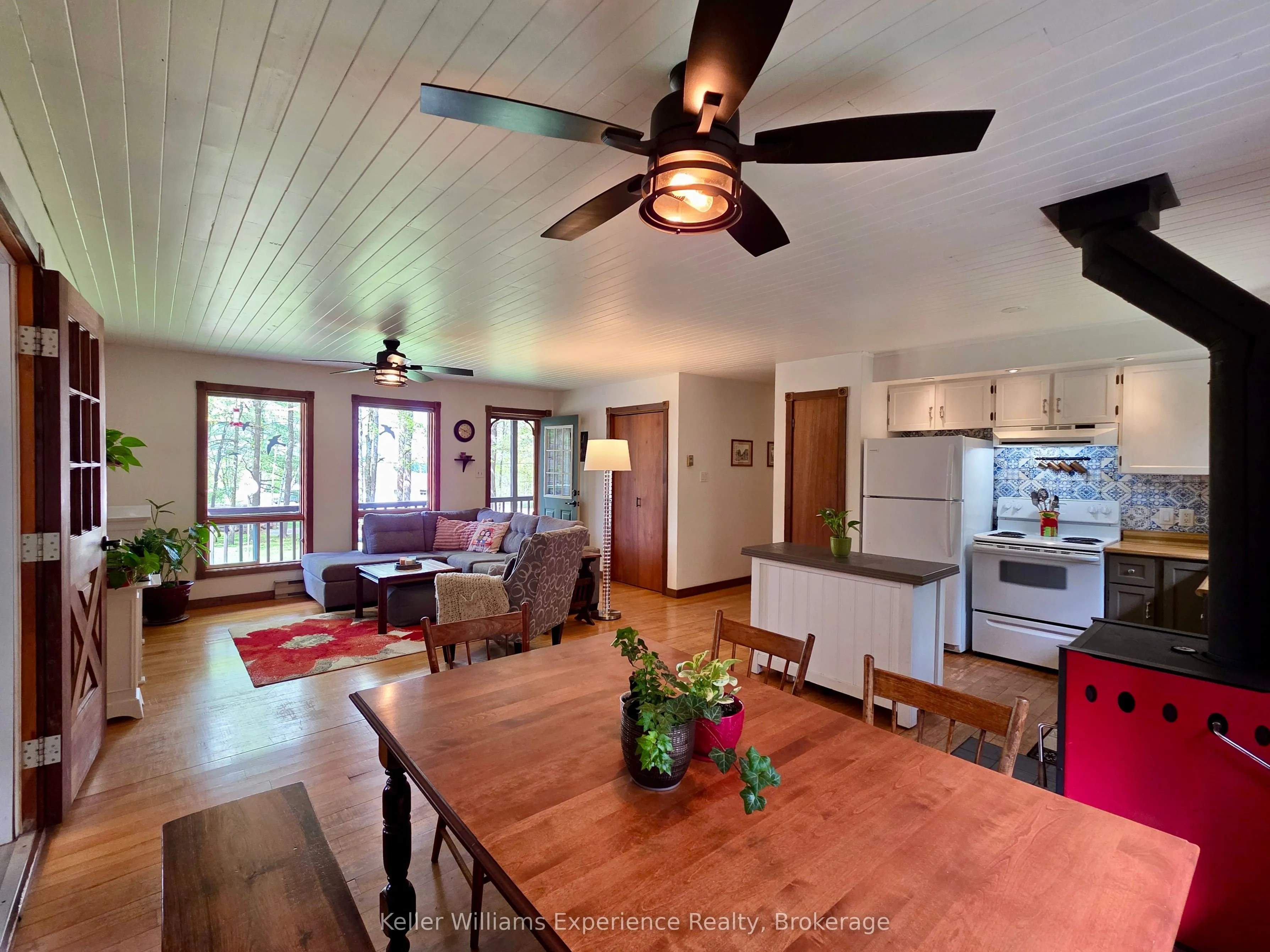 1035 Conway Crescent, ON P1L 1X1