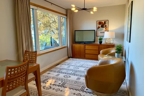 222 Penetangore Row, ON N2Z 2P6