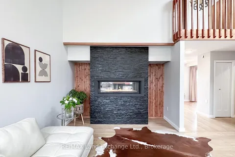 222 Penetangore Row, ON N2Z 2P6