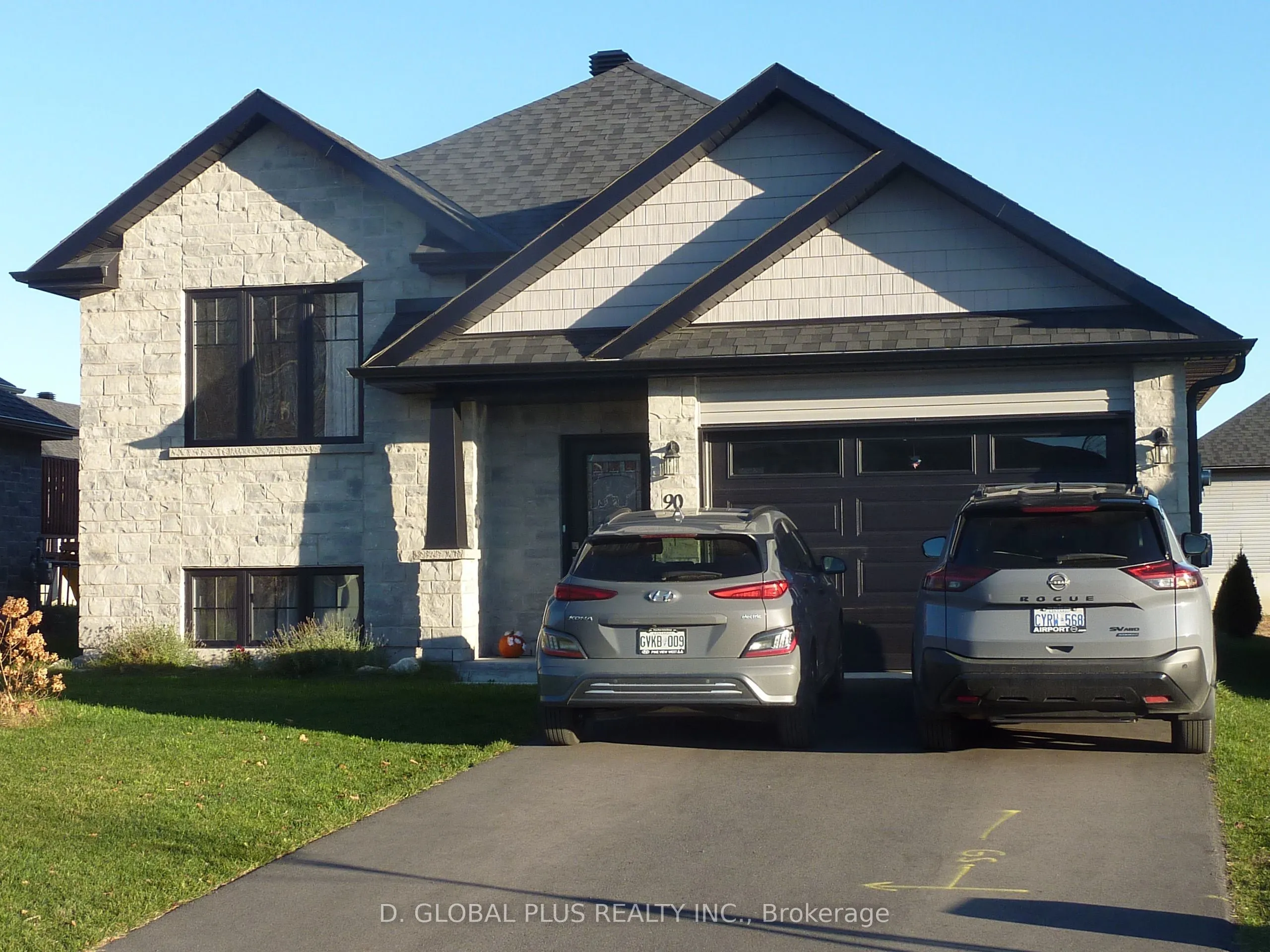 90 Cameron Crescent, ON K6K 0B7