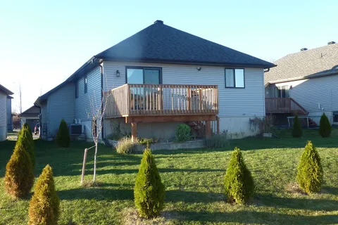 90 Cameron Crescent, ON K6K 0B7