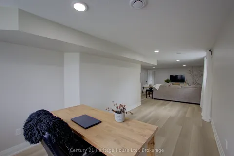 345 Queen Street, ON N0G 1R0