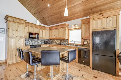 10849 Lakeshore Road, ON L3K 5V4