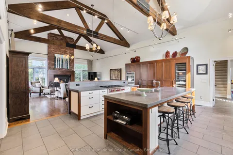 160 Grand Cypress Lane, ON L9Y 0K8