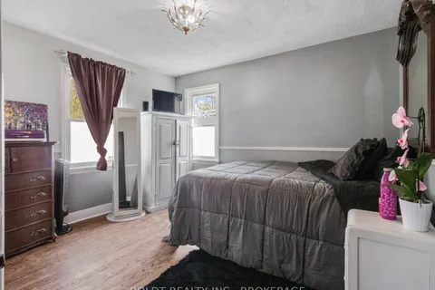 11 Edward Avenue, ON L2N 1K1