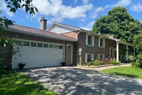774 Kitley Line 2 Road, Elizabethtown-Kitley, ON K0G 1G0