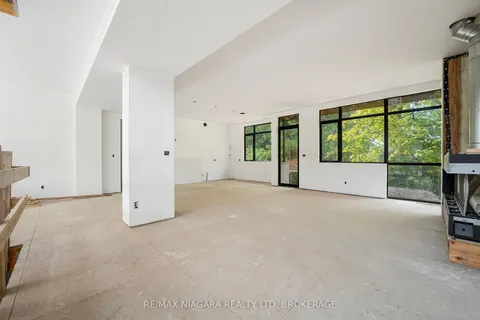 8 KENT Street, ON L0S 1L0