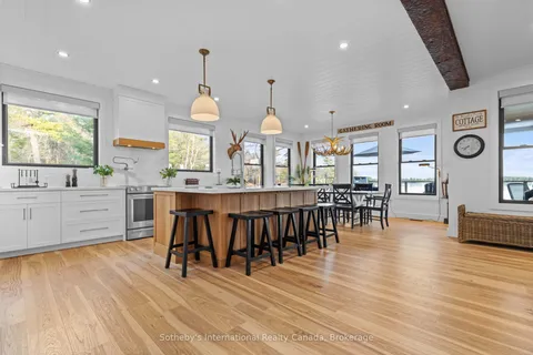 32 A11 Island N/A, ON P0G 1K0