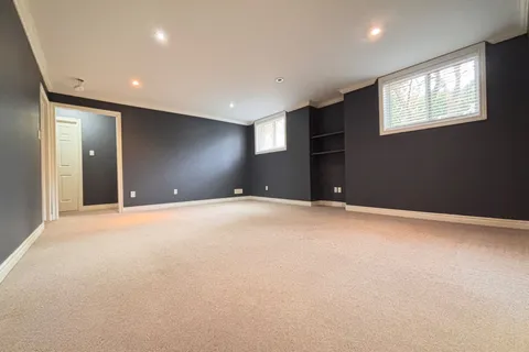 38 Butternut Grove, ON N6K 4J4
