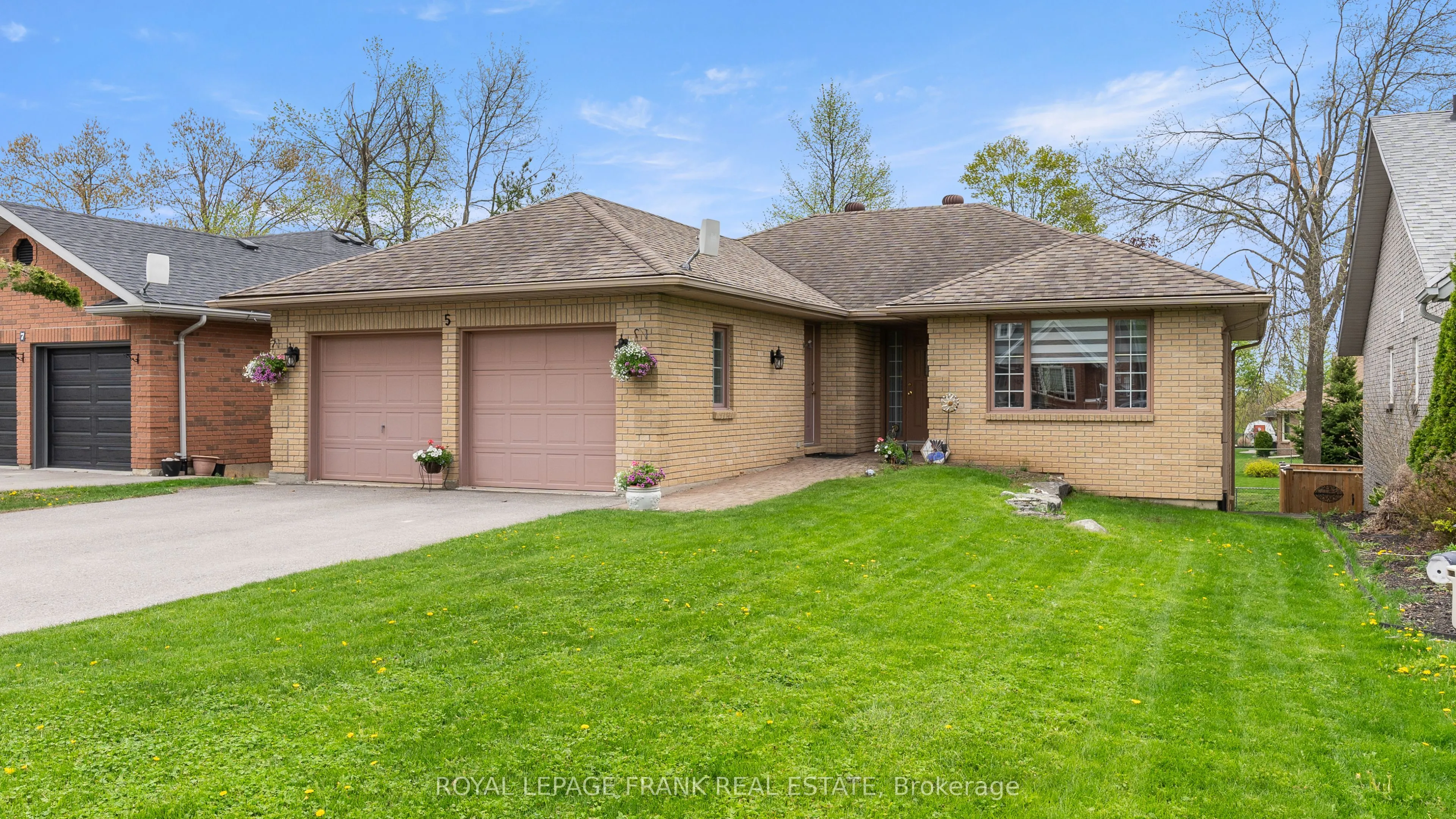 5 Hillview Drive, ON K0M 1A0