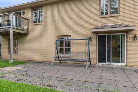 5 Hillview Drive, ON K0M 1A0