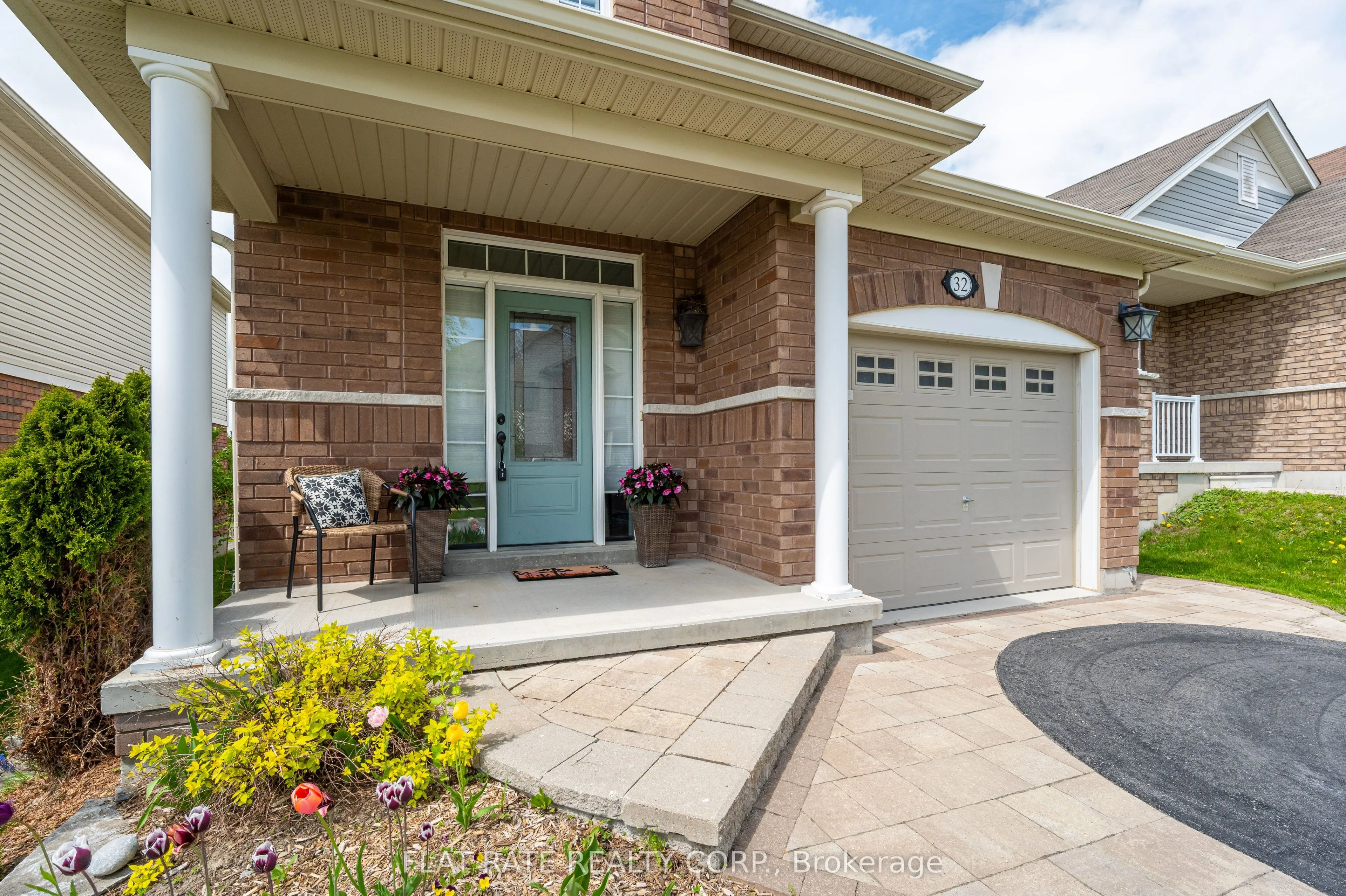 32 Paul Rexe Boulevard, ON K9J 0G4