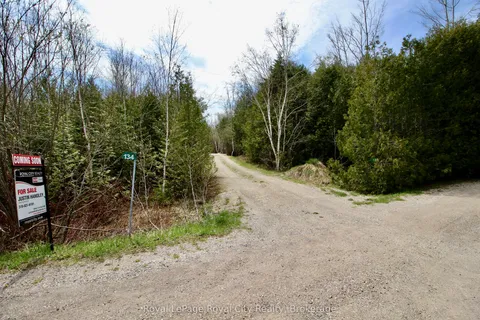 134 Maple Golf Crescent, ON N0H 2R0
