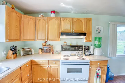 1013 Turner Way, ON K0H 1B0