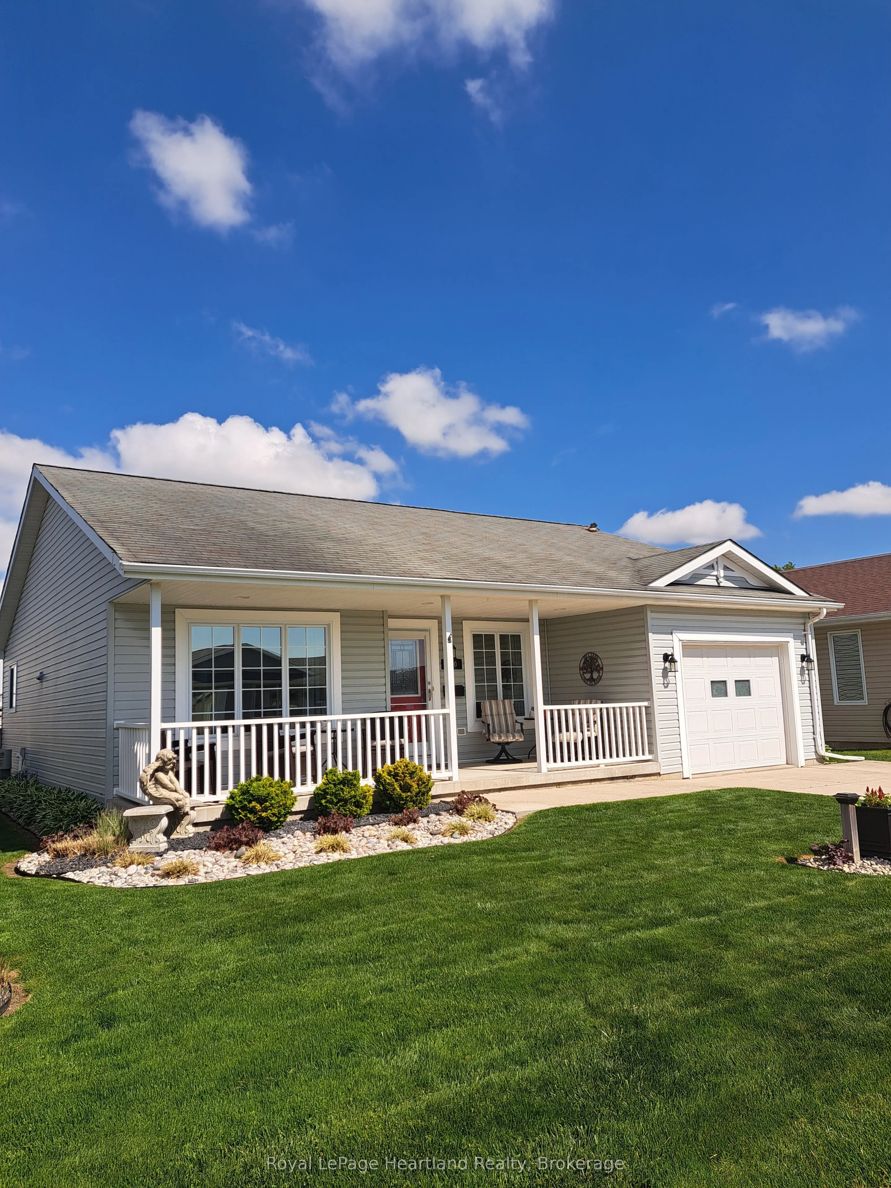 460 Richard Crescent, ON N7G 3P4