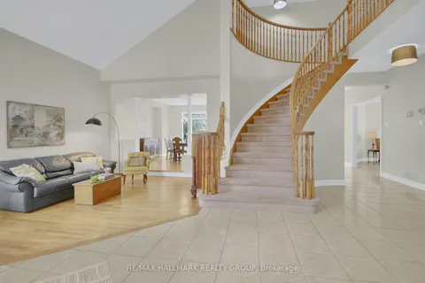 138 Shaughnessy Crescent, ON K2K 2N3