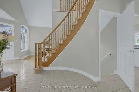 138 Shaughnessy Crescent, ON K2K 2N3