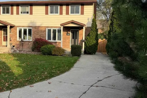 720 Hillary Street, ON N7T 7T8