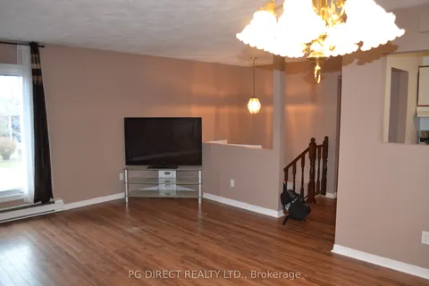 7 Dover Court, ON P1B 9G8