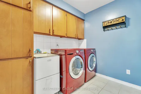 976 Griffith Street, ON N6K 3Z3